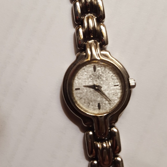 CITIZEN STAINLESS STEEL SILVER WATCH - Picture 1 of 4